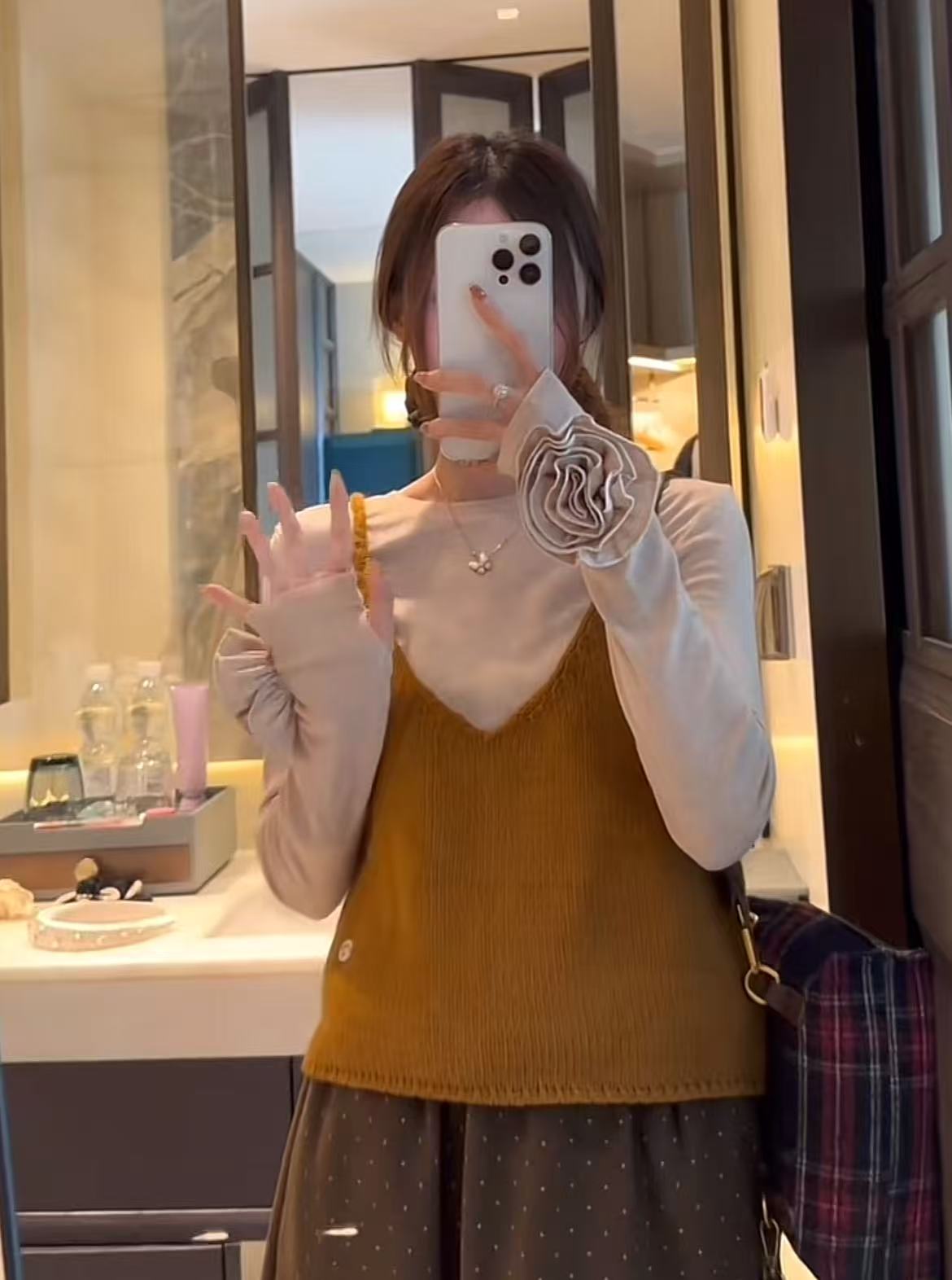2025 Autumn Winter New Rose Base Shirt Knit Vest Polka Dot Skirt Three Piece Set - Image 2