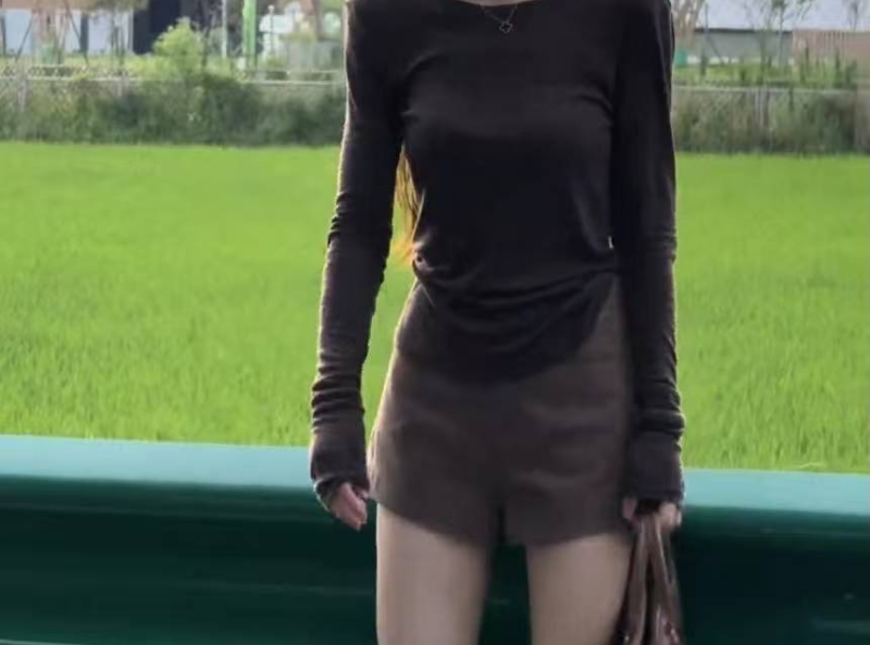 1754733773964_aMqcH6.jpg