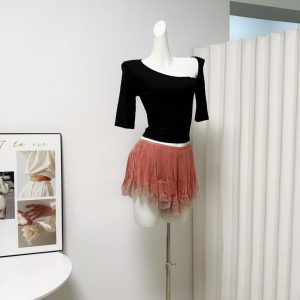 Asymmetric One-Shoulder T-Shirt Black