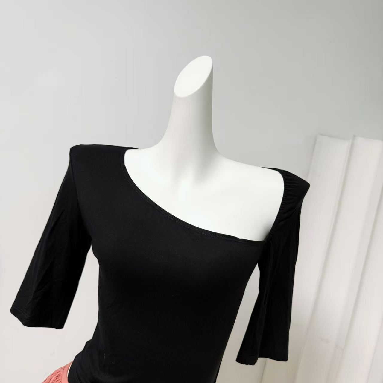 Asymmetric One-Shoulder T-Shirt Black - Image 3