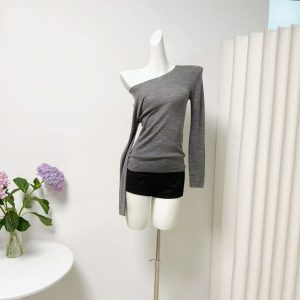 Women's Seamless Knit Base Layer Top - Slim Fit Machine Washable Fall 2026